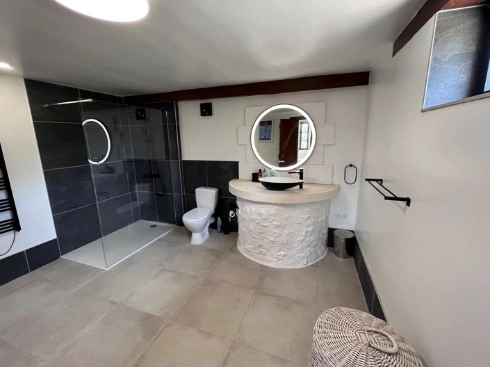 Image No.9-3 Bed House for sale