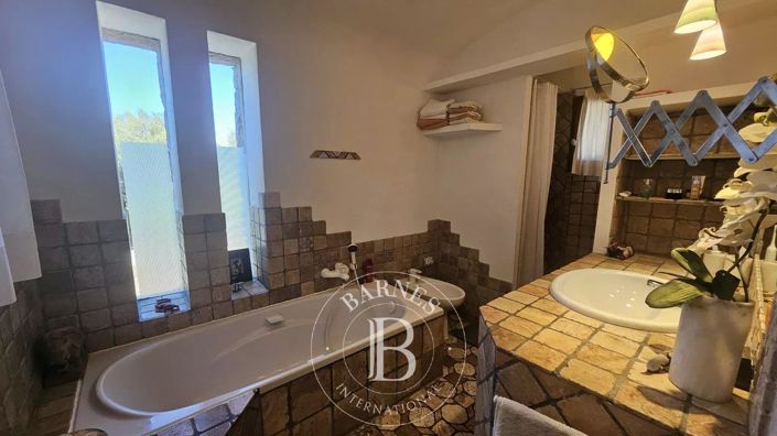 Image No.11-4 Bed House for sale