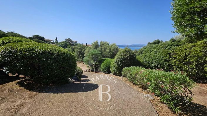 Image No.12-4 Bed House for sale