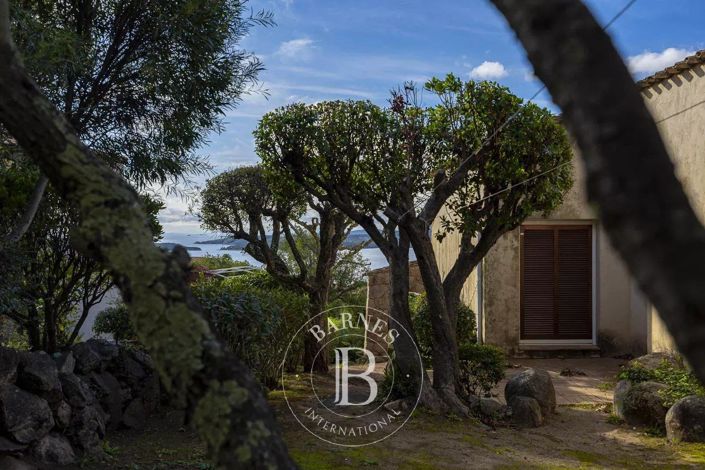 Image No.17-4 Bed House for sale