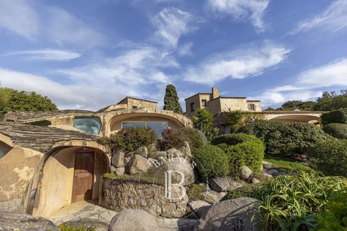 Image No.20-4 Bed House for sale