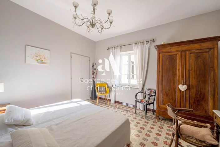 Image No.6-3 Bed House for sale