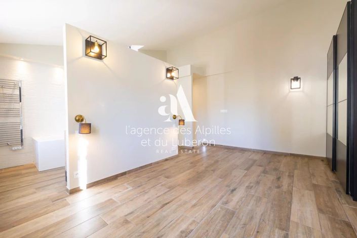 Image No.8-3 Bed House for sale