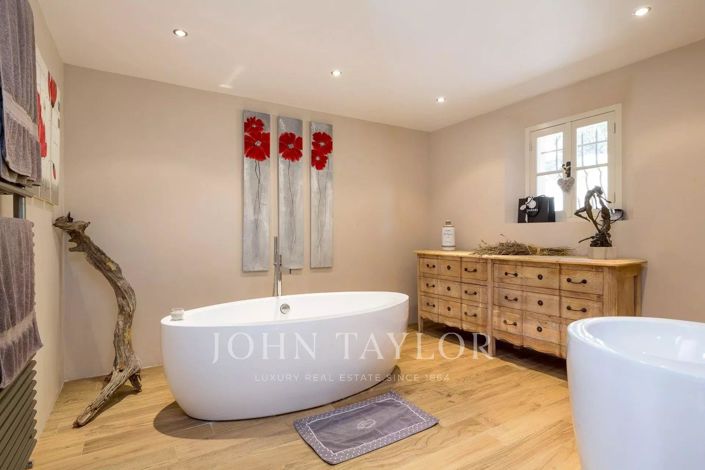 Image No.11-4 Bed House for sale