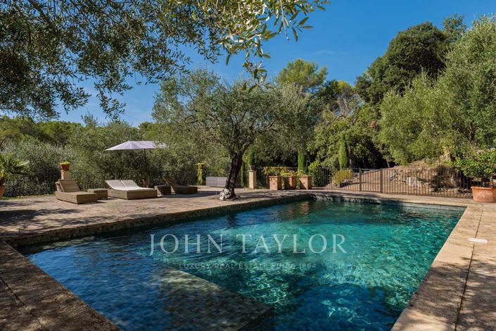 Image No.2-4 Bed House for sale