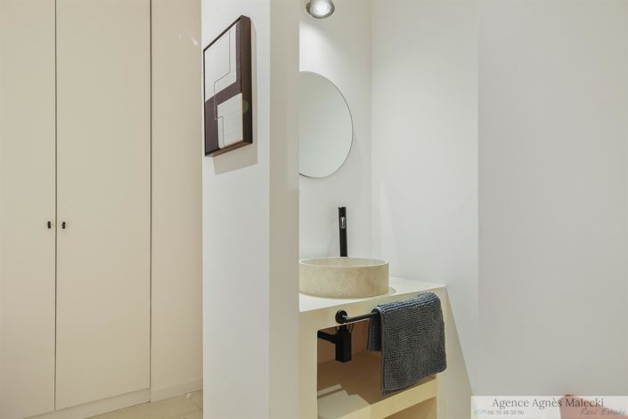 Image No.21-5 Bed House for sale