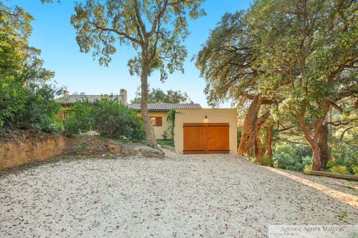 Image No.7-5 Bed House for sale