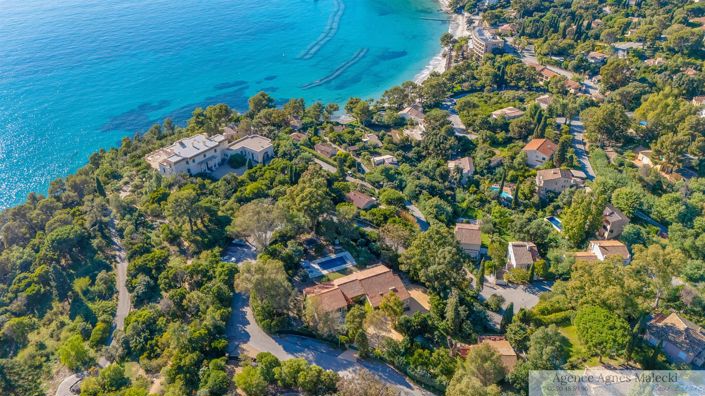 Image No.1-5 Bed House for sale