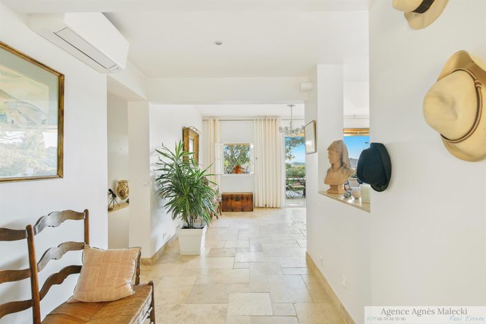 Image No.10-5 Bed House for sale