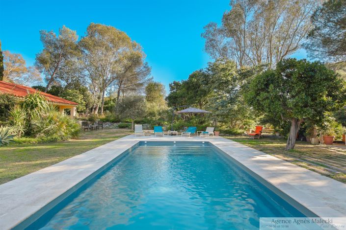 Image No.9-5 Bed House for sale