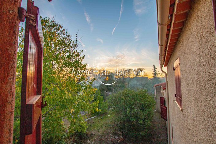 Image No.22-6 Bed House for sale