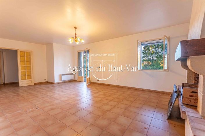 Image No.23-6 Bed House for sale