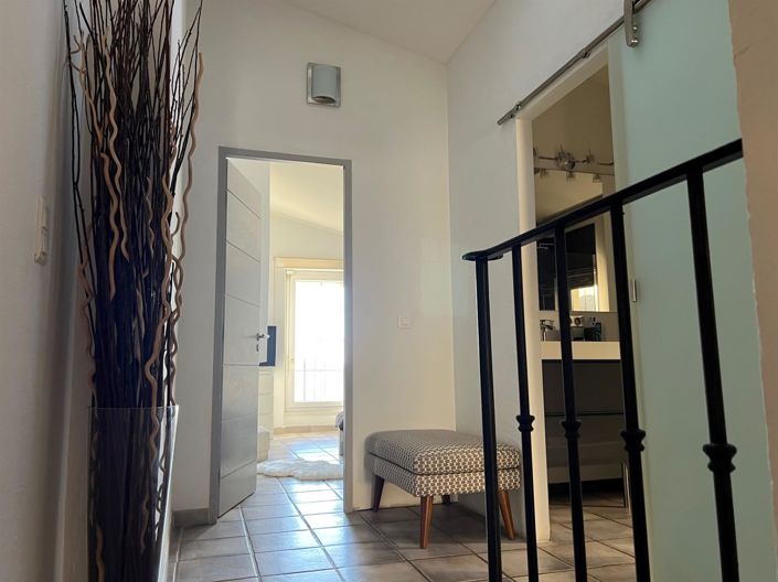 Image No.11-4 Bed House for sale