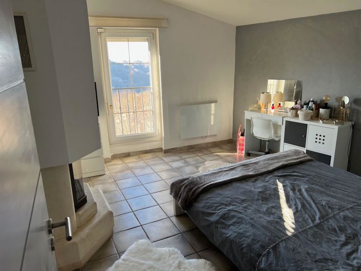 Image No.15-4 Bed House for sale