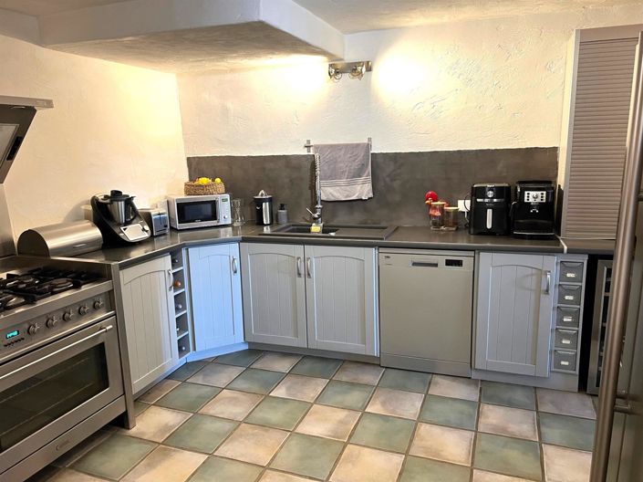 Image No.7-4 Bed House for sale