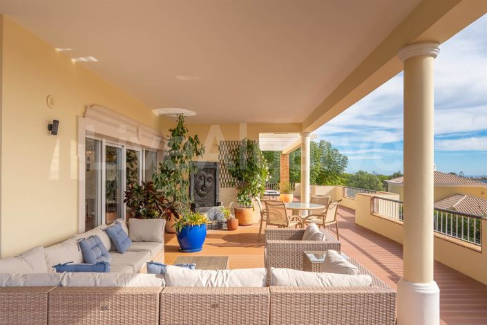 Image No.10-3 Bed House for sale