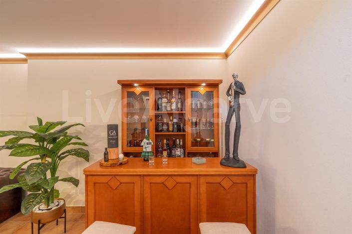 Image No.50-3 Bed House for sale