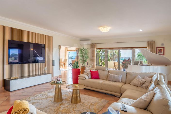 Image No.6-3 Bed House for sale