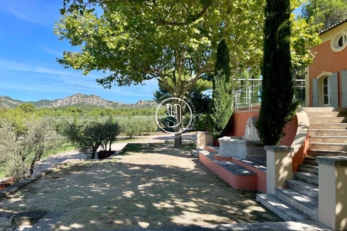 Image No.6-7 Bed House for sale