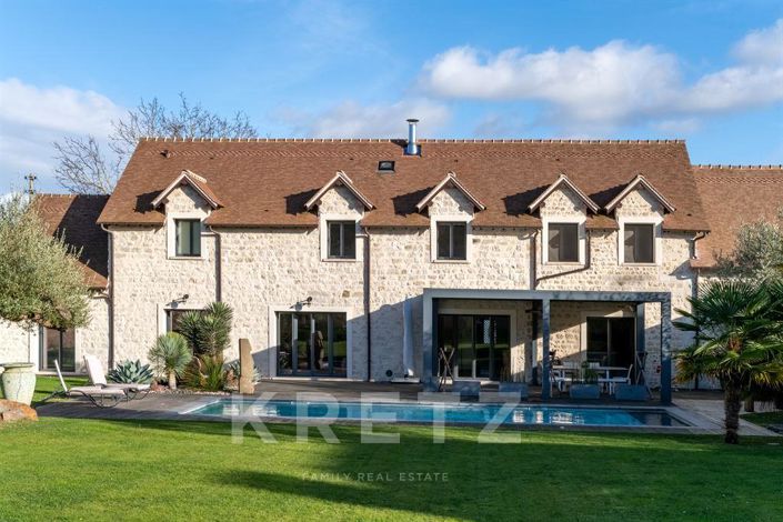 Image No.1-7 Bed House for sale