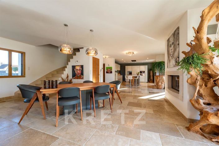 Image No.6-7 Bed House for sale