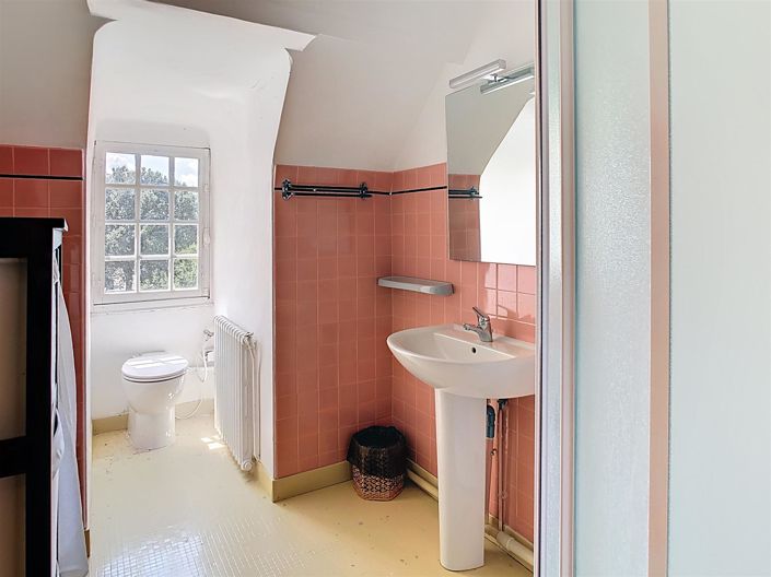 Image No.11-2 Bed House for sale