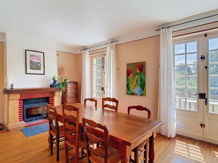 Image No.5-2 Bed House for sale