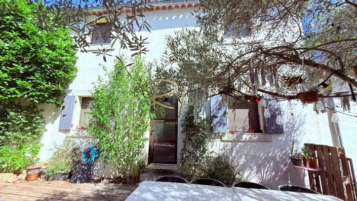 Image No.1-3 Bed House for sale