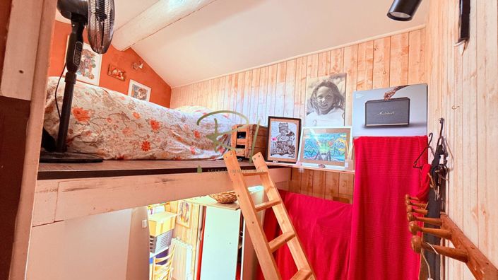 Image No.8-3 Bed House for sale