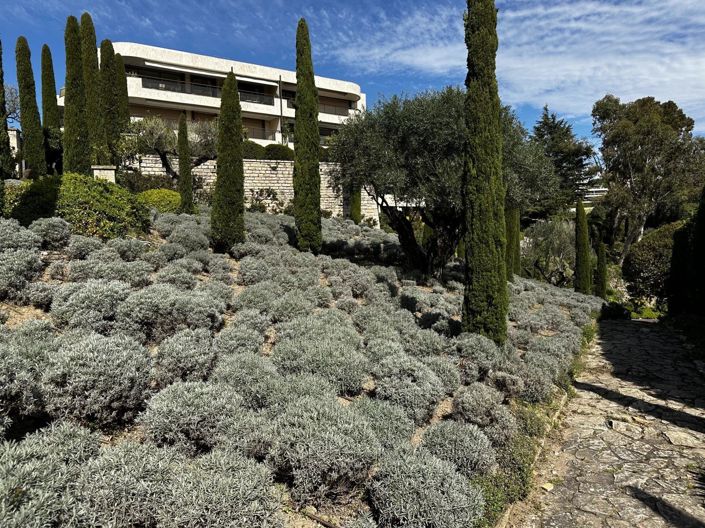 Image No.31-3 Bed Apartment for sale