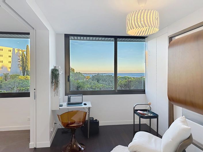 Image No.9-3 Bed Apartment for sale