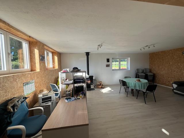 Image No.10-1 Bed House for sale