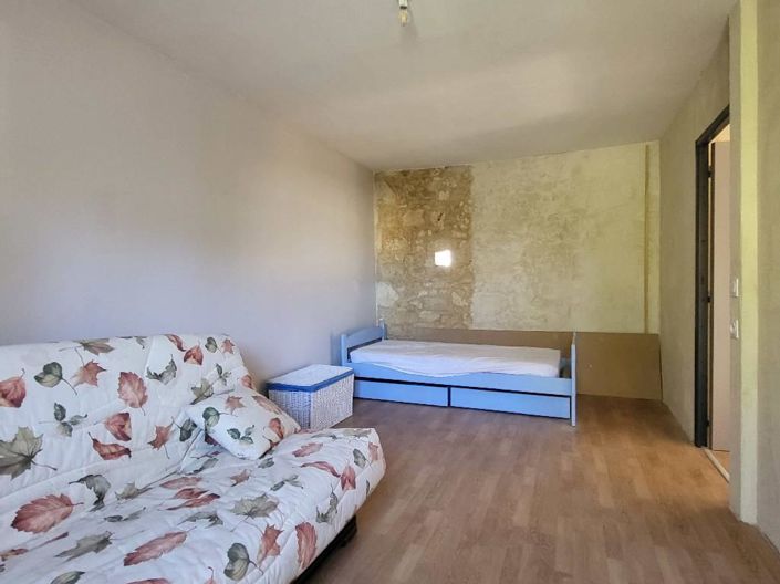 Image No.8-5 Bed House for sale