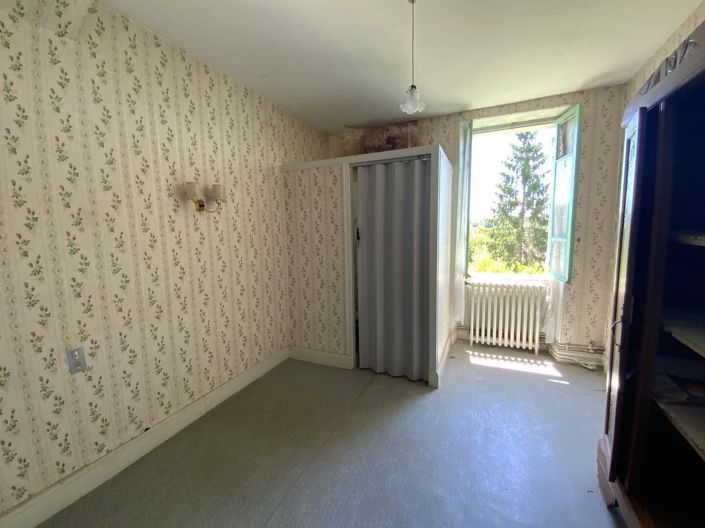 Image No.15-5 Bed House for sale