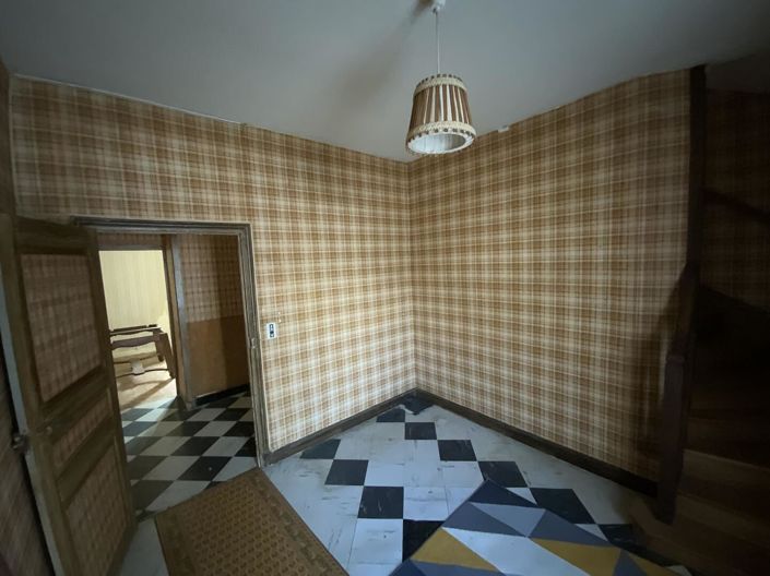 Image No.5-5 Bed House for sale