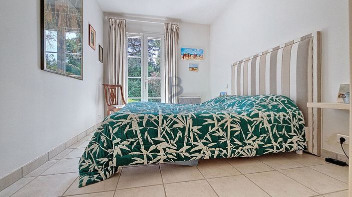 Image No.12-4 Bed House for sale