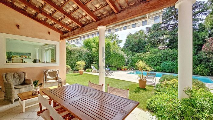 Image No.8-4 Bed House for sale