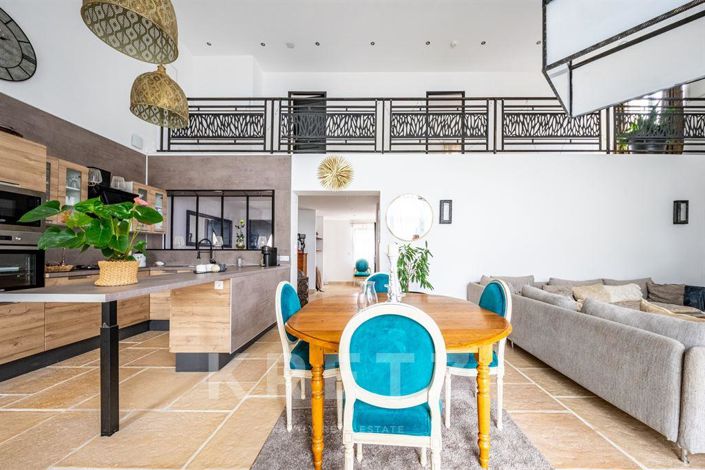 Image No.5-4 Bed House for sale