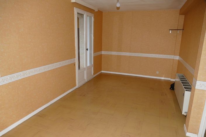 Image No.4-2 Bed House for sale