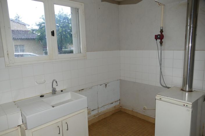 Image No.6-2 Bed House for sale