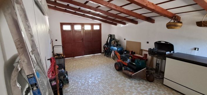 Image No.16-6 Bed House for sale