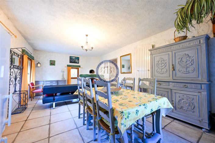 Image No.33-8 Bed House for sale