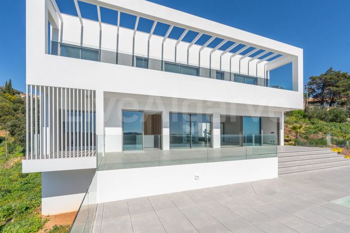 Image No.12-3 Bed House for sale