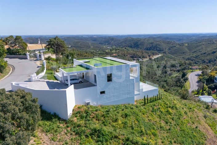 Image No.3-3 Bed House for sale