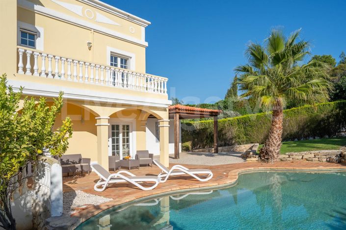 Image No.16-4 Bed House for sale