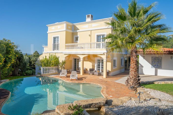 Image No.2-4 Bed House for sale