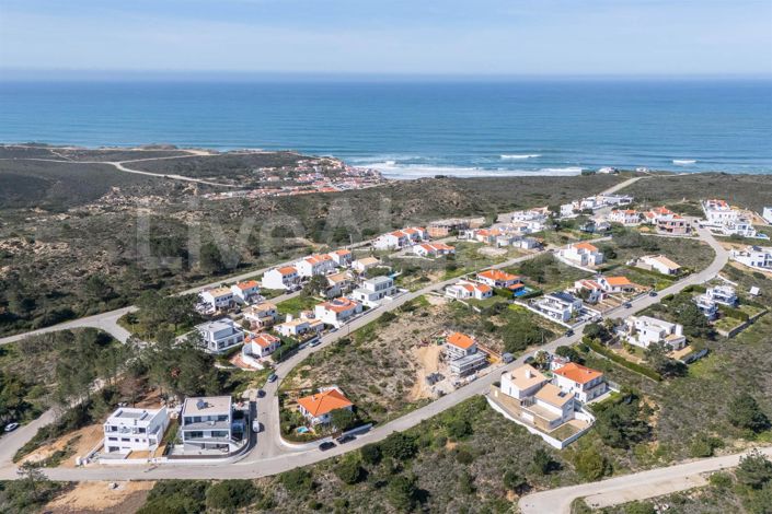 Image No.41-4 Bed House for sale