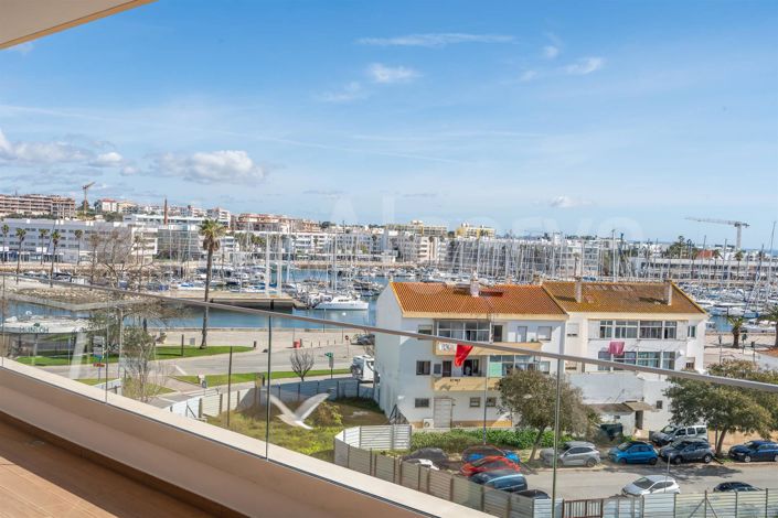 Image No.10-3 Bed Apartment for sale