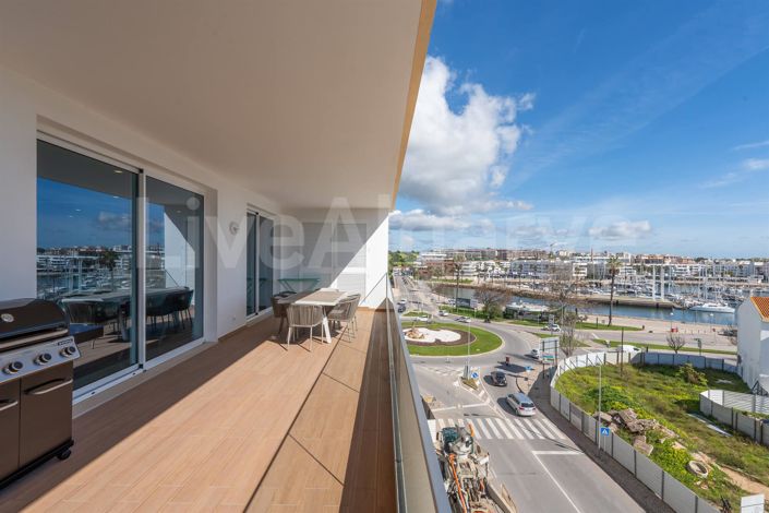 Image No.11-3 Bed Apartment for sale