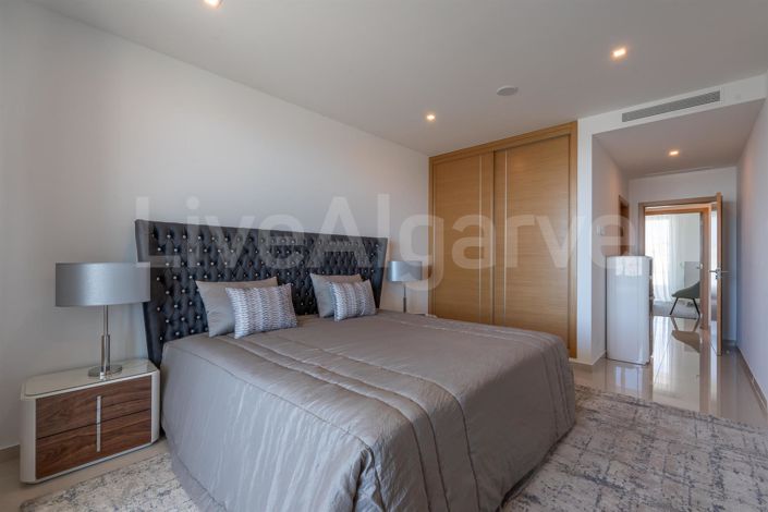 Image No.23-3 Bed Apartment for sale